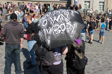 My Body, My Choice – Demo am 21.9. in Köln | Manuela Hillekamps / R-mediabase | <a href=/confor2/?bld=85741&t=d&pst=85688&aid=613&dc=1341&i1=Manuela%20Hillekamps%20/%20R-mediabase><strong>Download Bild 85741...</strong></a>  |