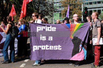 My Body, My Choice – Demo am 21.9. in Köln | Manuela Hillekamps / R-mediabase | <a href=/confor2/?bld=85769&t=d&pst=85688&aid=613&dc=1343&i1=Manuela%20Hillekamps%20/%20R-mediabase><strong>Download Bild 85769...</strong></a>  |
