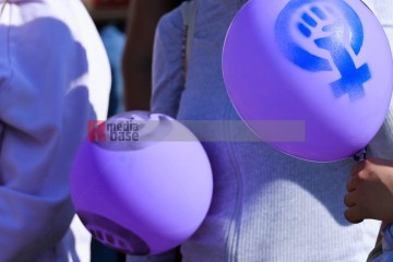 My Body, My Choice – Demo am 21.9. in Köln | Manuela Hillekamps / R-mediabase | <a href=/confor2/?bld=85756&t=d&pst=85688&aid=613&dc=1342&i1=Manuela%20Hillekamps%20/%20R-mediabase><strong>Download Bild 85756...</strong></a>  |