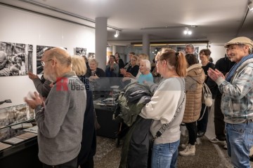 20250127 Ausstellungseröffnung zum 80. Jahrestag Befreiung von Auschwitz | Jens Schulze / R-mediabase | <a href=/confor2/?bld=91228&t=d&pst=91207&aid=146&dc=1933&i1=Jens%20Schulze%20/%20R-mediabase><strong>Download Bild 91228...</strong></a>  |