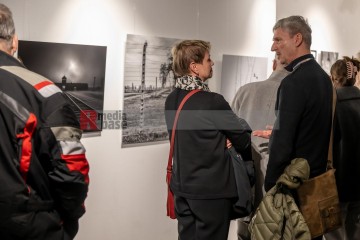20250127 Ausstellungseröffnung zum 80. Jahrestag Befreiung von Auschwitz | Jens Schulze / R-mediabase | <a href=/confor2/?bld=91238&t=d&pst=91207&aid=146&dc=1934&i1=Jens%20Schulze%20/%20R-mediabase><strong>Download Bild 91238...</strong></a>  |