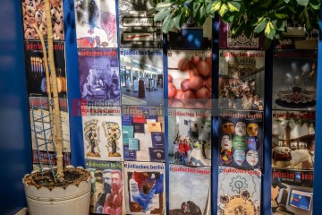 20250127 Ausstellungseröffnung zum 80. Jahrestag Befreiung von Auschwitz | Jens Schulze / R-mediabase | <a href=/confor2/?bld=91240&t=d&pst=91207&aid=146&dc=1934&i1=Jens%20Schulze%20/%20R-mediabase><strong>Download Bild 91240...</strong></a>  |