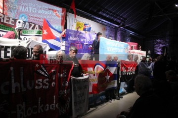 Das letzte Gefecht – 30. Internationale Rosa-Luxemburg-Konferenz | Ingo Müller / R-mediabase | <a href=/confor2/?bld=90259&t=d&pst=90252&aid=658&dc=1113&i1=Ingo%20Müller%20/%20R-mediabase><strong>Download Bild 90259...</strong></a>  |