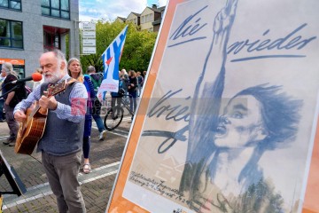 Ostermarsch in Dortmund am Ostermontag, 21.4.2025 | Bitzel / R-mediabase | <a href=/confor2/?bld=93378&t=d&pst=93374&aid=70&dc=0922&i1=Bitzel%20/%20R-mediabase><strong>Download Bild 93378...</strong></a>  |