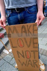 Ostermarsch in Dortmund am Ostermontag, 21.4.2025 | Bitzel / R-mediabase | <a href=/confor2/?bld=93389&t=d&pst=93374&aid=70&dc=0923&i1=Bitzel%20/%20R-mediabase><strong>Download Bild 93389...</strong></a>  |