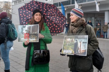 © 2025 These images are freely usable for all purposes aligned with the spirit and intentions of the original event, as well as for personal, non-commercial use. This includes, but is not limited to, personal social media profiles. Any use contradicting or diverging from the event's intentions is not permitted. | Stephan Gelenscher / R-mediabase | <a href=/confor2/?bld=92838&t=d&pst=92833&aid=797&dc=0932&i1=Stephan%20Gelenscher%20/%20R-mediabase><strong>Download Bild 92838...</strong></a>  |