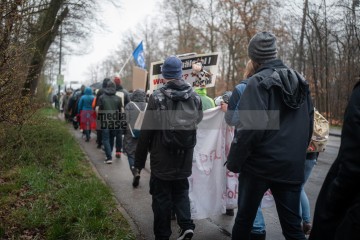 © 2025 These images are freely usable for all purposes aligned with the spirit and intentions of the original event, as well as for personal, non-commercial use. This includes, but is not limited to, personal social media profiles. Any use contradicting or diverging from the event's intentions is not permitted. | Stephan Gelenscher / R-mediabase | <a href=/confor2/?bld=92880&t=d&pst=92833&aid=797&dc=0932&i1=Stephan%20Gelenscher%20/%20R-mediabase><strong>Download Bild 92880...</strong></a>  |