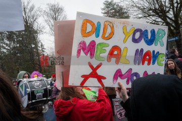 © 2025 These images are freely usable for all purposes aligned with the spirit and intentions of the original event, as well as for personal, non-commercial use. This includes, but is not limited to, personal social media profiles. Any use contradicting or diverging from the event's intentions is not permitted. | Stephan Gelenscher / R-mediabase | <a href=/confor2/?bld=92892&t=d&pst=92833&aid=797&dc=0933&i1=Stephan%20Gelenscher%20/%20R-mediabase><strong>Download Bild 92892...</strong></a>  |