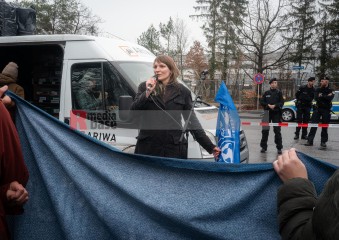 © 2025 These images are freely usable for all purposes aligned with the spirit and intentions of the original event, as well as for personal, non-commercial use. This includes, but is not limited to, personal social media profiles. Any use contradicting or diverging from the event's intentions is not permitted. | Stephan Gelenscher / R-mediabase | <a href=/confor2/?bld=92896&t=d&pst=92833&aid=797&dc=0933&i1=Stephan%20Gelenscher%20/%20R-mediabase><strong>Download Bild 92896...</strong></a>  |