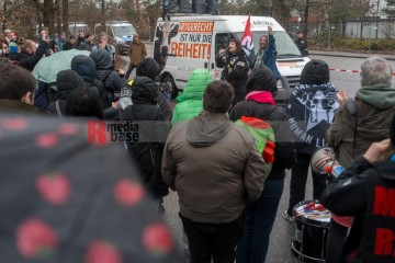 © 2025 These images are freely usable for all purposes aligned with the spirit and intentions of the original event, as well as for personal, non-commercial use. This includes, but is not limited to, personal social media profiles. Any use contradicting or diverging from the event's intentions is not permitted. | Stephan Gelenscher / R-mediabase | <a href=/confor2/?bld=92900&t=d&pst=92833&aid=797&dc=0933&i1=Stephan%20Gelenscher%20/%20R-mediabase><strong>Download Bild 92900...</strong></a>  |