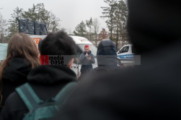 © 2025 These images are freely usable for all purposes aligned with the spirit and intentions of the original event, as well as for personal, non-commercial use. This includes, but is not limited to, personal social media profiles. Any use contradicting or diverging from the event's intentions is not permitted. | Stephan Gelenscher / R-mediabase | <a href=/confor2/?bld=92904&t=d&pst=92833&aid=797&dc=0933&i1=Stephan%20Gelenscher%20/%20R-mediabase><strong>Download Bild 92904...</strong></a>  |