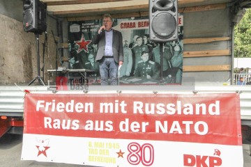 80. Jahrestag der Befreiung – Veranstaltung am Museum Berlin Karlshorst | Rudi Denner/R-mediabase / R-mediabase | <a href=/confor2/?bld=94356&t=d&pst=94339&aid=86&dc=1332&i1=Rudi%20Denner/R-mediabase%20/%20R-mediabase><strong>Download Bild 94356...</strong></a>  |