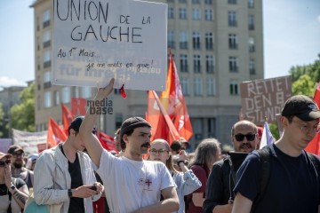 ERSTER Mai 2025 Berlin – „Mach dich stark mit uns“: DGB ruft zur Demo auf | Jens Schulze / R-mediabase | <a href=/confor2/?bld=93929&t=d&pst=93880&aid=146&dc=1832&i1=Jens%20Schulze%20/%20R-mediabase><strong>Download Bild 93929...</strong></a> |