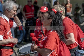 ERSTER Mai 2025 Berlin – „Mach dich stark mit uns“: DGB ruft zur Demo auf | Jens Schulze / R-mediabase | <a href=/confor2/?bld=93908&t=d&pst=93880&aid=146&dc=1830&i1=Jens%20Schulze%20/%20R-mediabase><strong>Download Bild 93908...</strong></a> |