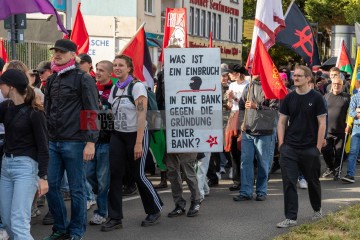 Rheinmetall Entwaffnen Kölner Parade gegen den Krieg. Zusammen gegen die Militarisierung der Gesellschaft | redpicture / R-mediabase | <a href=/confor2/?bld=95552&t=d&pst=95496&aid=81&dc=1645&i1=redpicture%20/%20R-mediabase><strong>Download Bild 95552...</strong></a> |