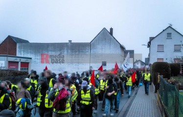 © 2025 These images are freely usable for all purposes aligned with the spirit and intentions of the original event, as well as for personal, non-commercial use. This includes, but is not limited to, personal social media profiles. Any use contradicting or diverging from the event's intentions is not permitted. | Stephan Gelenscher | <a href=/confor2/?bld=96683&t=d&pst=96648&aid=797&dc=1225&i1=Stephan%20Gelenscher><strong>Download Bild 96683...</strong></a> |