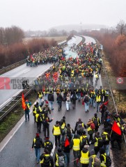 © 2025 These images are freely usable for all purposes aligned with the spirit and intentions of the original event, as well as for personal, non-commercial use. This includes, but is not limited to, personal social media profiles. Any use contradicting or diverging from the event's intentions is not permitted. | Stephan Gelenscher | <a href=/confor2/?bld=96682&t=d&pst=96648&aid=797&dc=1225&i1=Stephan%20Gelenscher><strong>Download Bild 96682...</strong></a> |