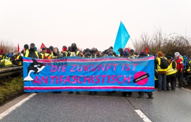 © 2025 These images are freely usable for all purposes aligned with the spirit and intentions of the original event, as well as for personal, non-commercial use. This includes, but is not limited to, personal social media profiles. Any use contradicting or diverging from the event's intentions is not permitted. | Stephan Gelenscher | <a href=/confor2/?bld=96693&t=d&pst=96648&aid=797&dc=1225&i1=Stephan%20Gelenscher><strong>Download Bild 96693...</strong></a> |