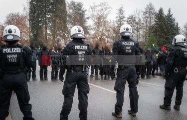 © 2025 These images are freely usable for all purposes aligned with the spirit and intentions of the original event, as well as for personal, non-commercial use. This includes, but is not limited to, personal social media profiles. Any use contradicting or diverging from the event's intentions is not permitted. | Stephan Gelenscher | <a href=/confor2/?bld=96723&t=d&pst=96648&aid=797&dc=1226&i1=Stephan%20Gelenscher><strong>Download Bild 96723...</strong></a> |