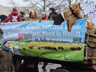 WHES2026 - Wir haben es satt 2026 - Wir haben die Agrarindustrie satt | sabineschefferberlin | <a href=/confor2/?bld=97898&t=d&pst=&aid=802&dc=1440&i1=sabineschefferberlin><strong>Download Bild 97898...</strong></a> |