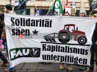 WHES2026 - Wir haben es satt 2026 - Wir haben die Agrarindustrie satt | sabineschefferberlin | <a href=/confor2/?bld=97910&t=d&pst=&aid=802&dc=1446&i1=sabineschefferberlin><strong>Download Bild 97910...</strong></a> |