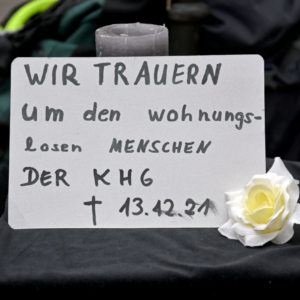 Obdachlosigkeit Demo gegen Obdachlosigkeit vor dem Gürzenich in Köln.