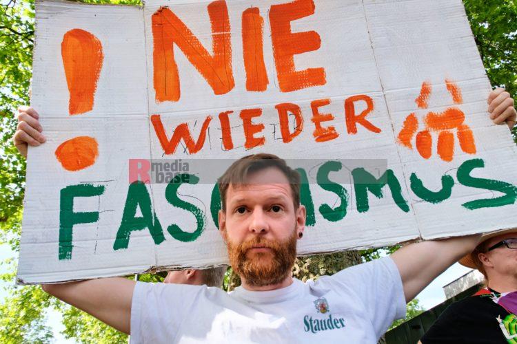 Protest gegen den AfD Parteitag in Essen